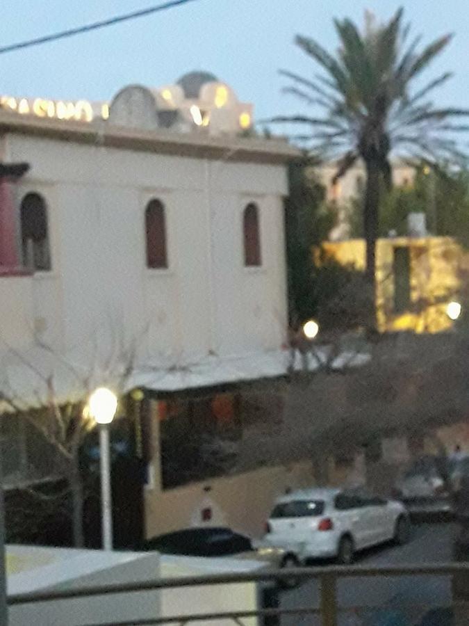 Beautiful Center Flat Rhodes City